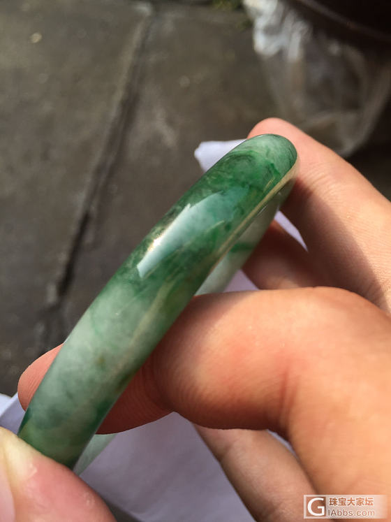 色阳手镯59圈口_手镯翡翠
