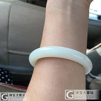 出一支刚到不久的山圆白 54圈口 戴着有点点小 换钱寻觅一支大点的_手镯白玉