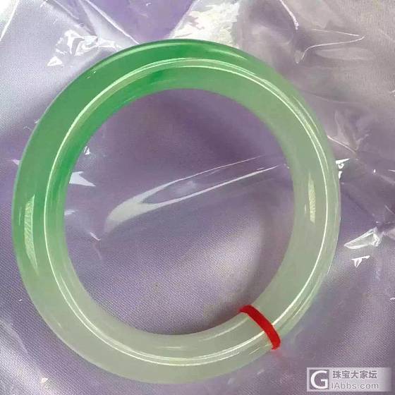 就喜欢这种一抹绿的！_手镯翡翠
