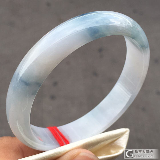 都能买的起的镯子 嘿嘿_手镯翡翠