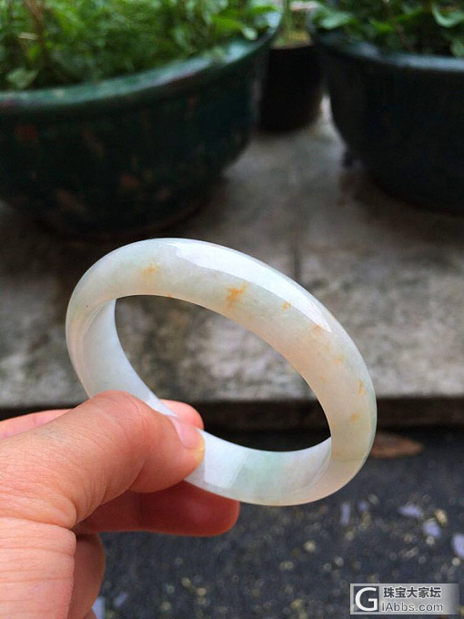看看呢？能入吗？已经付了500定金不能退_手镯翡翠