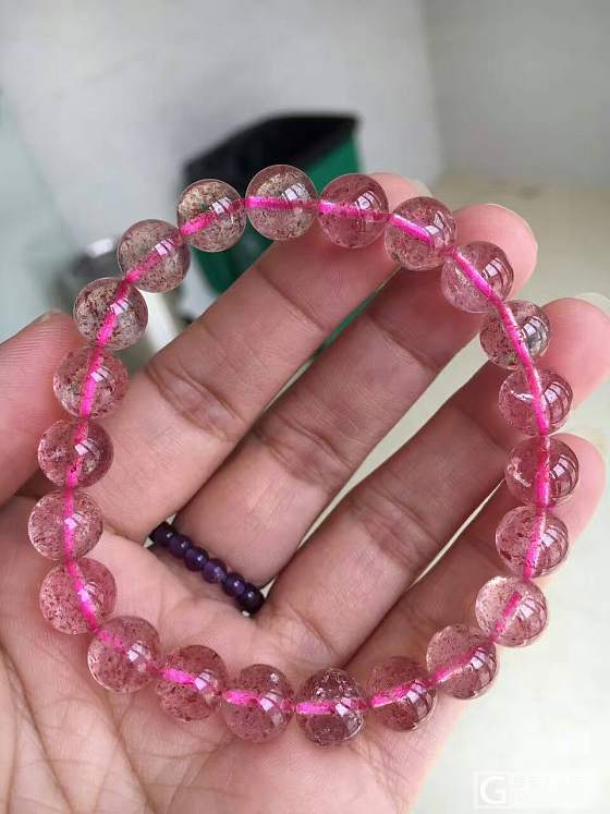 低价淘的一条草莓晶，好透好透，开心~~_草莓晶珠串