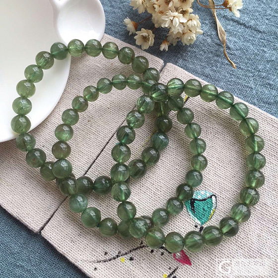 翠绿的猫眼磷灰石手串8mm_珠串磷灰石