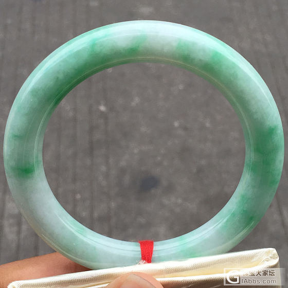 都是圆条_手镯翡翠