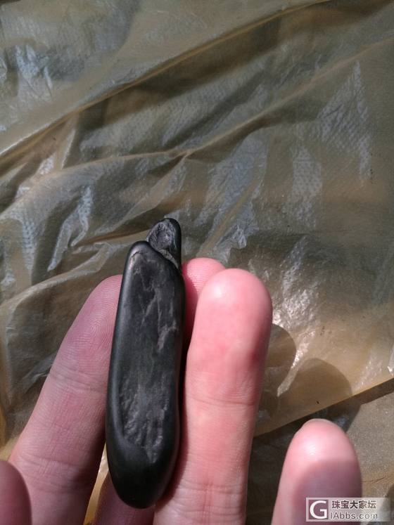 碧玉籽料和黑碧玉籽料_原石碧玉