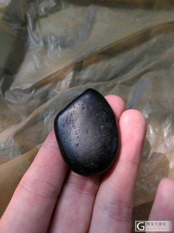 碧玉籽料和黑碧玉籽料_原石碧玉