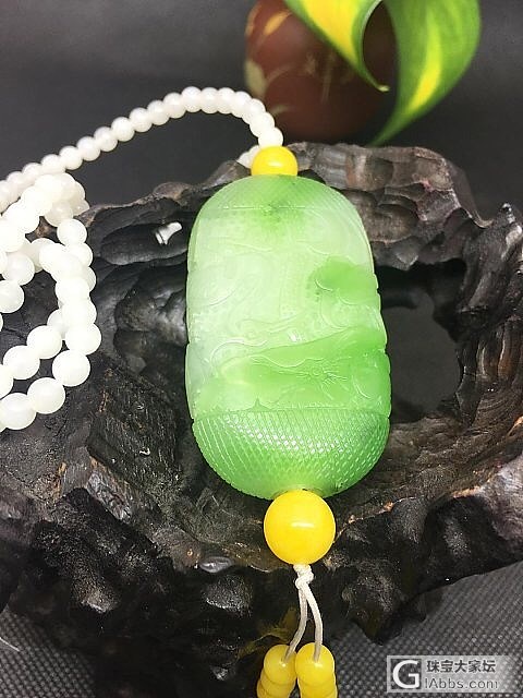 美玉香囊_碧玉