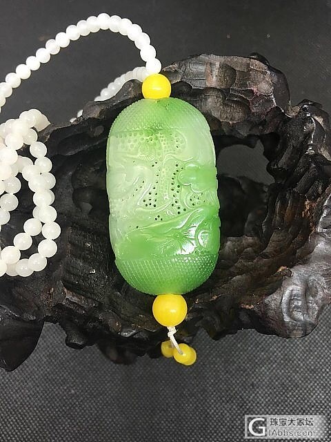 美玉香囊_碧玉