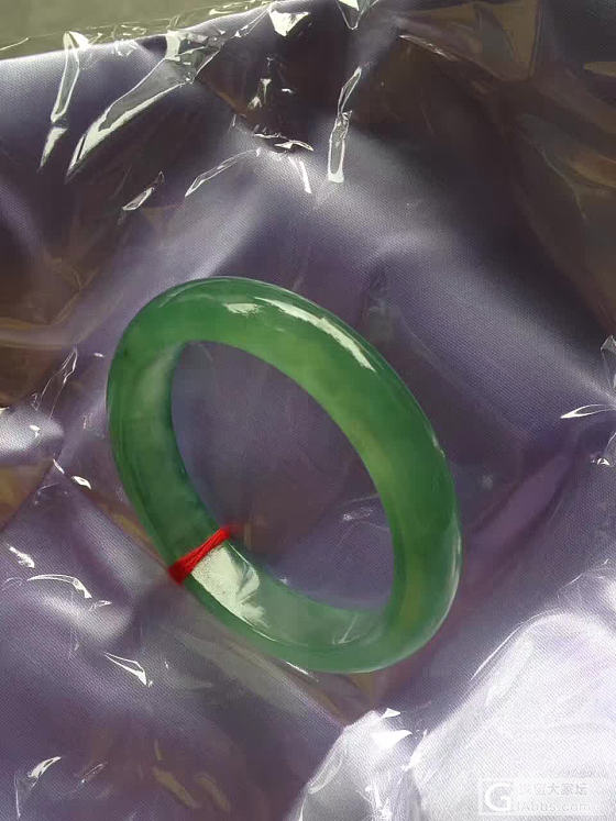 大伙评估下这个手镯_手镯翡翠