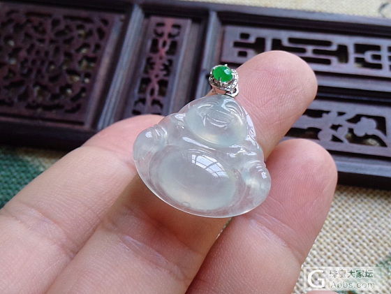 弥勒佛是不是有欢喜佛这一说法，为什么是男戴菩萨女戴佛？懂的人入_吊坠翡翠