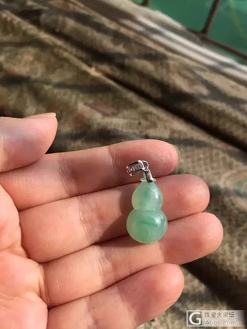 亏出翡翠手镯，佛公，福豆，葫芦，如意！_翡翠