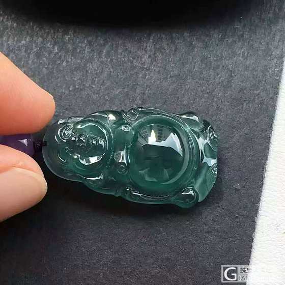 蓝水站佛_挂件翡翠