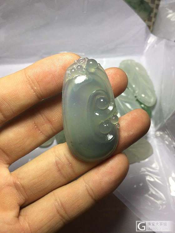 那坨梦幻紫没人喜欢吗？没人要自己拿去抛了，这种料子起货很高，难道没人赌_翡翠