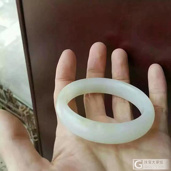 这几款捡漏怎么样？帮忙看一看呗_手镯和田玉
