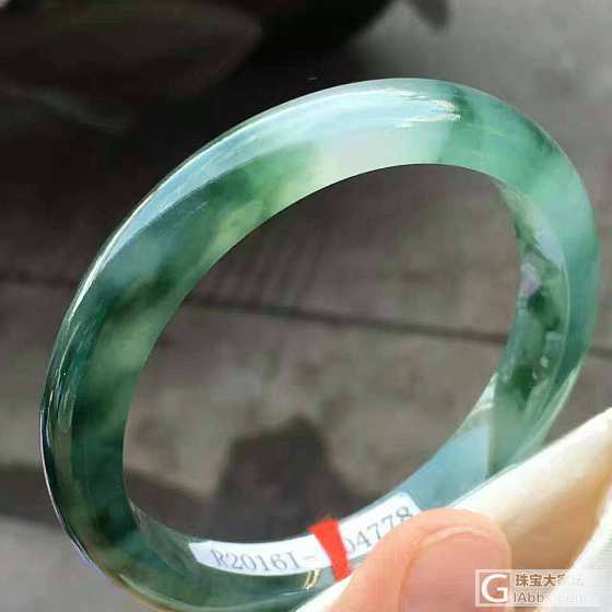 两条冰飘花_手镯翡翠