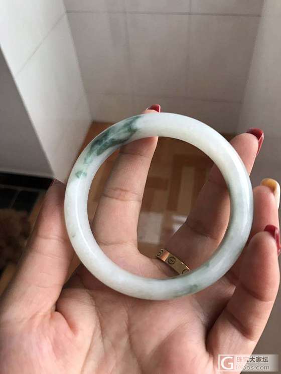 小白的镯子！求大神看看!_手镯翡翠