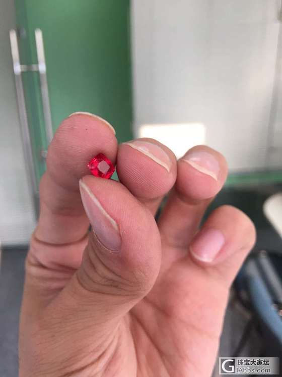 虽然有点毛病但是还不错的尖晶_尖晶石