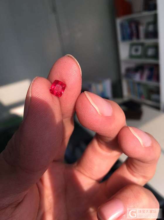 虽然有点毛病但是还不错的尖晶_尖晶石