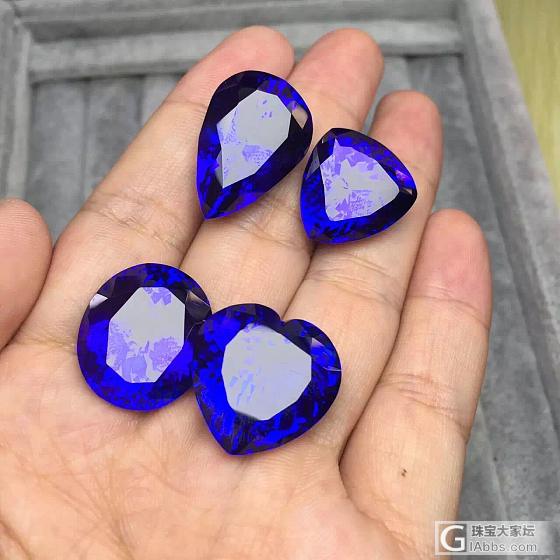 曾经风靡全球的“蓝宝石”
让皇家蓝宝石都汗颜的石头
这种绝美的坦桑，坦桑尼亚也越..._坦桑石
