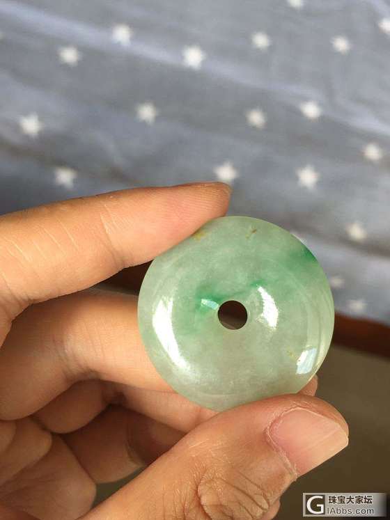 喜欢这一抹阳绿_平安扣翡翠
