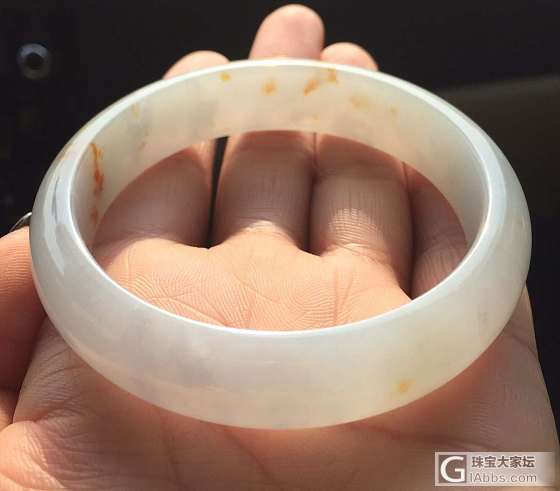 色彩，淡淡的就好，深了会褪色；生活，简单就好，复杂了会变质。_翡翠