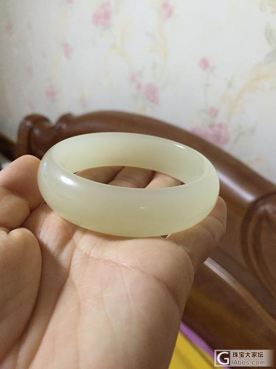 又来了一个小黄？有点不白_手镯和田玉