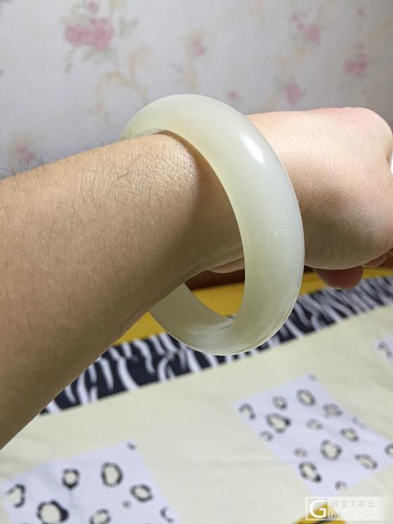 又来了一个小黄？有点不白_手镯和田玉