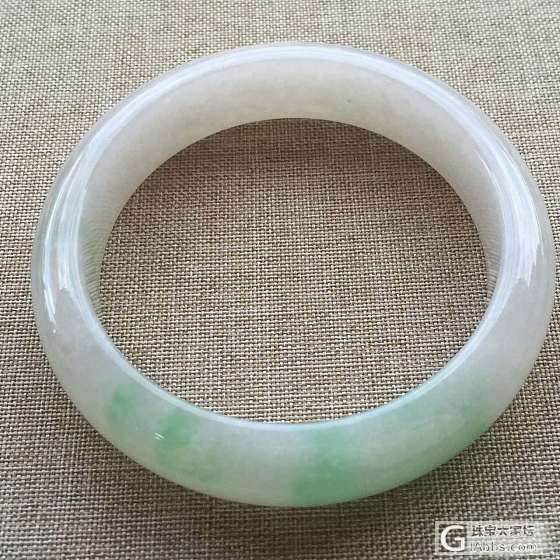 带色手镯_手镯翡翠