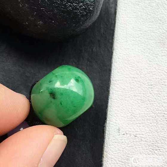 翡翠挂件_挂件翡翠