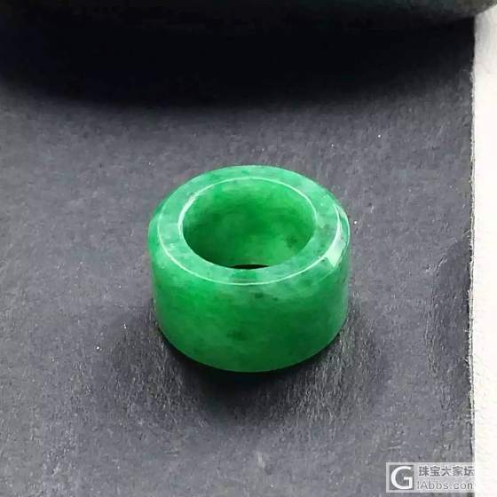 翡翠挂件_挂件翡翠