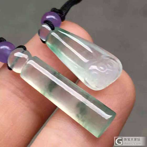 大家帮忙看看，选哪个好_翡翠
