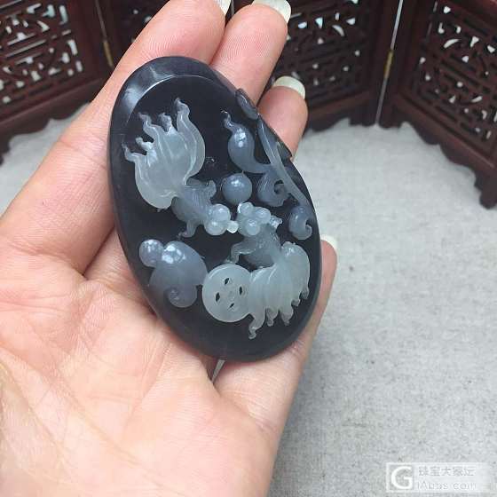10月21日新品：墨玉青花籽料挂件   连年有余_挂件和田玉