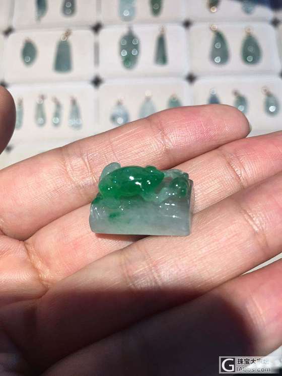 带色顶呱呱_翡翠