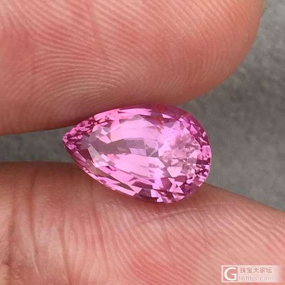 宝石形状有许多种，有人对这种水滴情有独钟的吗？_蓝宝石