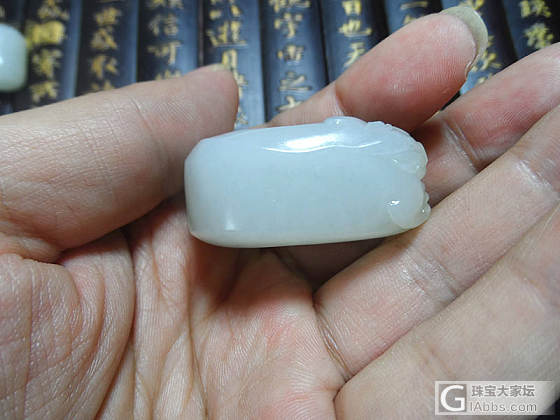 和田玉籽料红皮精品挂件_和田玉