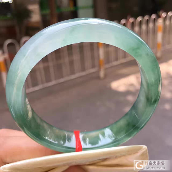 来点性价比的。嘿嘿。坛友估价估价_手镯翡翠