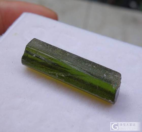 大神看看值吗？_碧玺打磨原石