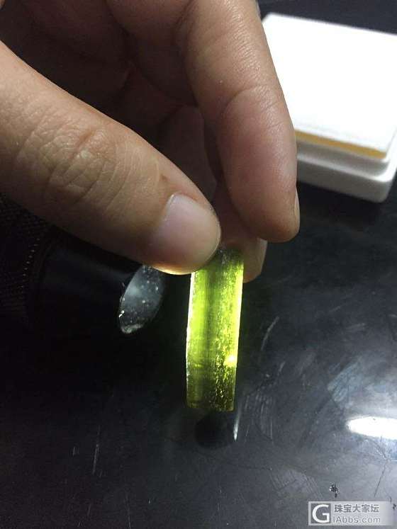大神看看值吗？_碧玺打磨原石