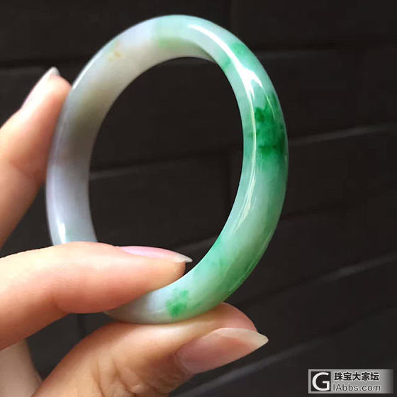 好小的辣色贵妃镯_手镯翡翠