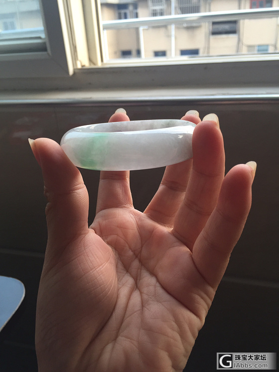 晒晒我的三位数价格镯子有瑕疵不过种水还行_手镯