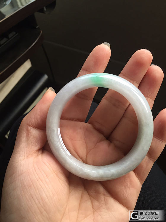 晒晒我的三位数价格镯子有瑕疵不过种水还行_手镯