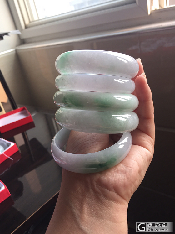 晒晒我的三位数价格镯子有瑕疵不过种水还行_手镯