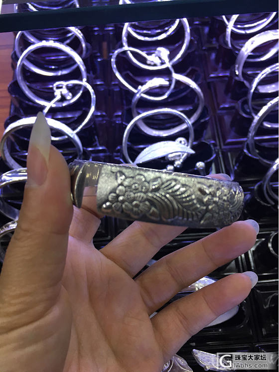 999雪花银戴着健康  不错的手镯  雕花很精致_手镯银