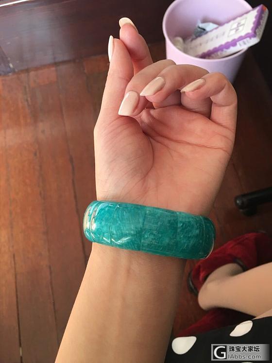 今天带着我的莫桑出门咯_天河石