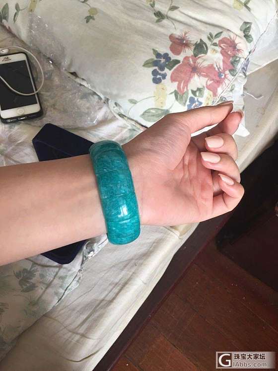 今天带着我的莫桑出门咯_天河石
