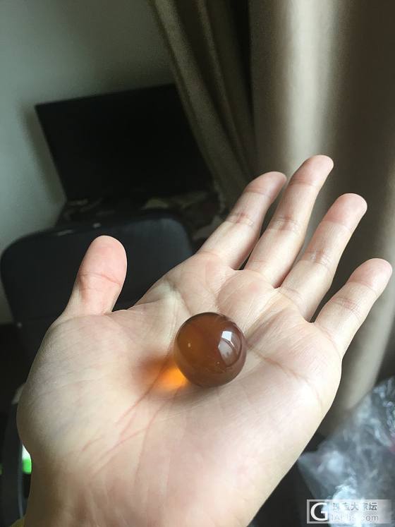 缅甸金棕珀 ，琥珀大珠，直径22_琥珀