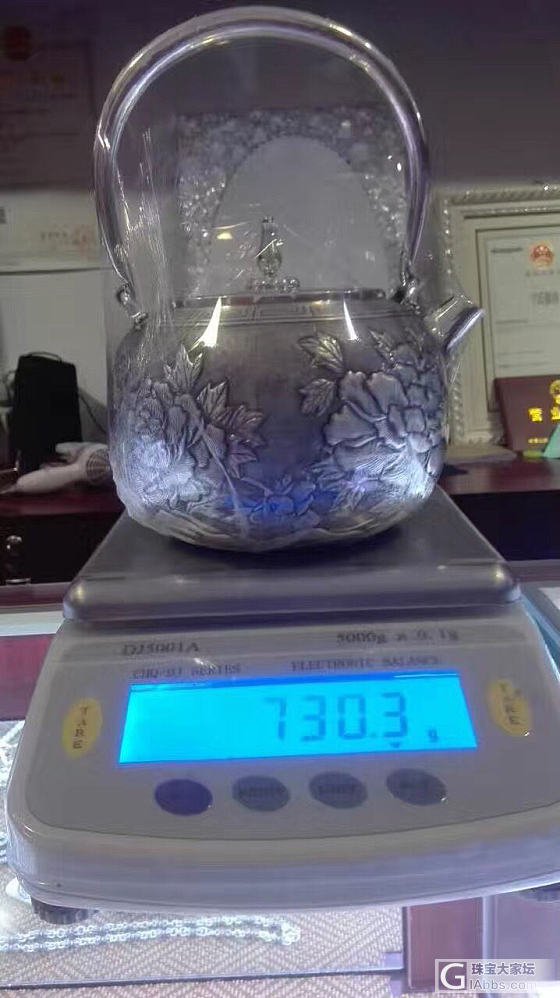 发几个新款银壶的照片，大家欣赏_银器