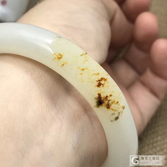 流口水的一套圆条手镯，大开门新疆籽料😭_手镯和田玉