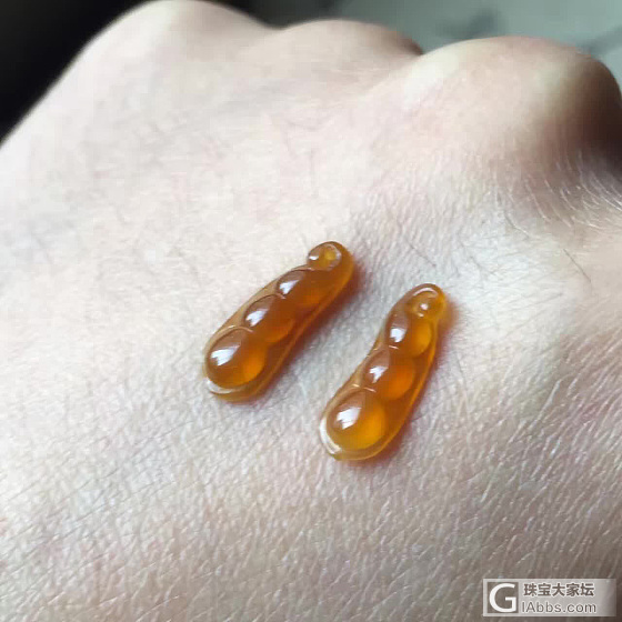 在坛里貌似很少有质量好的红翡_挂件翡翠