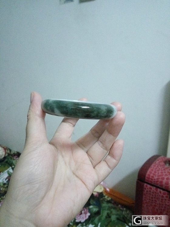 送给妈妈的镯子，大家看，漂亮不?_手镯翡翠